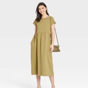 Universal threads short sleeve babydoll t-shirt dress. Size XS